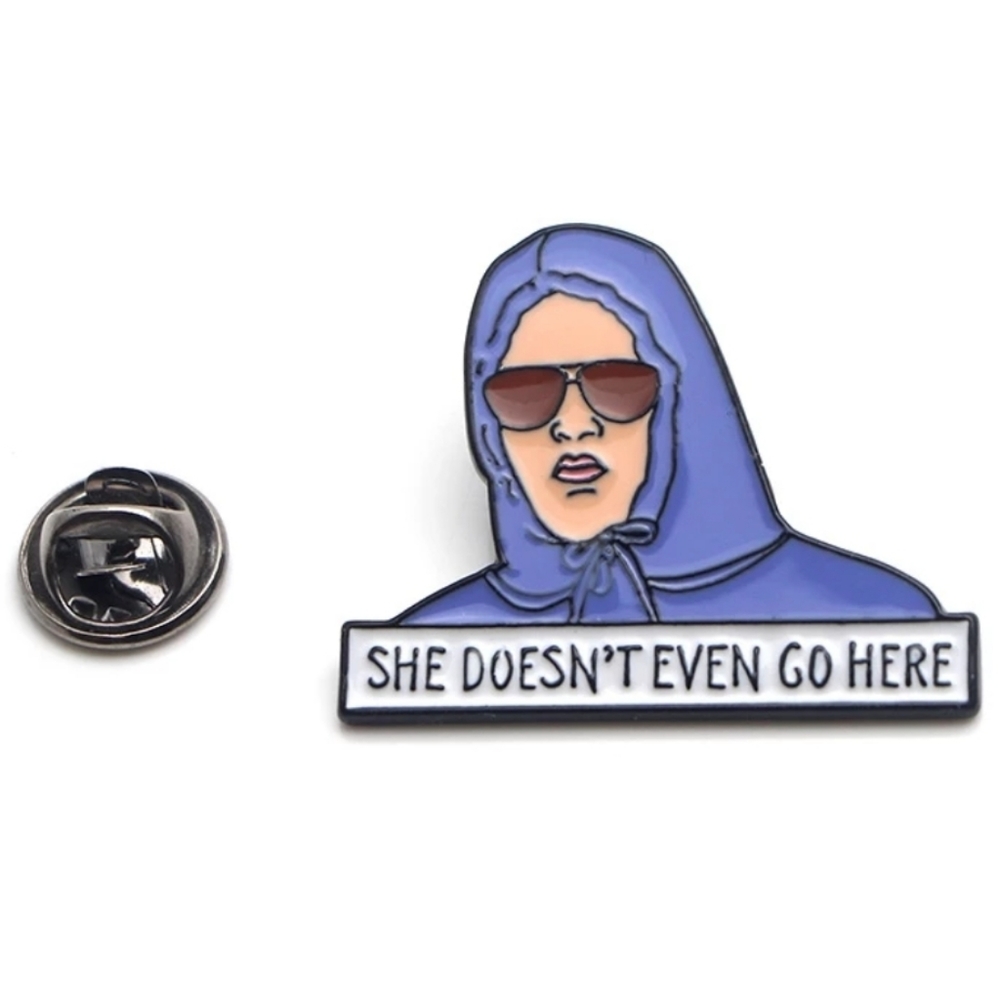 🔹️Mean Girls 'she doesn't even go here' - Picture 3 of 6